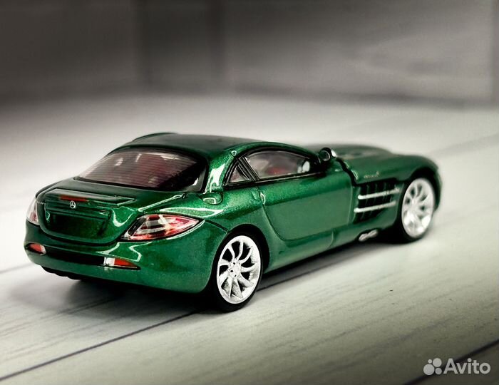 Mercedes Benz SLR McLaren 1:64 Street Warrior