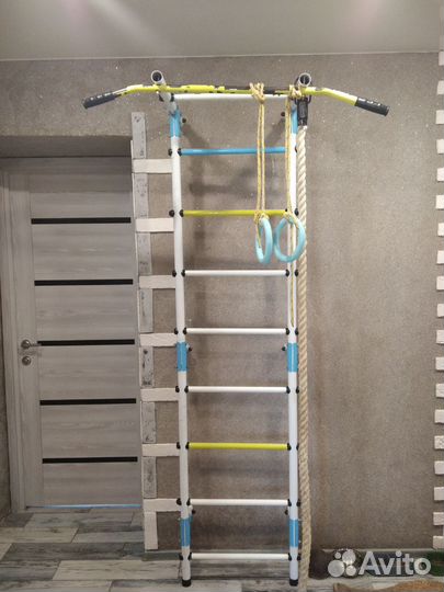 Шведская стенка с турником бу