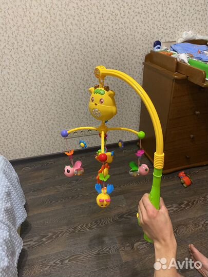 Мобиль на кроватку с проектором музыкальный