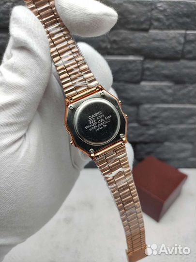 Часы Ретро стиль