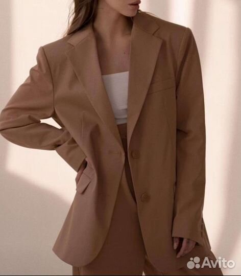 Новое женственное платье на запах