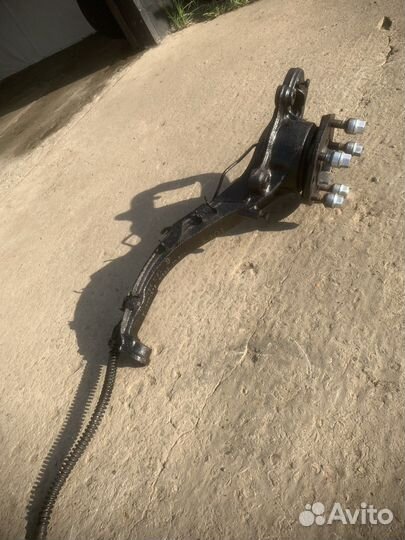 Передний поворотный кулак porsche cayenne
