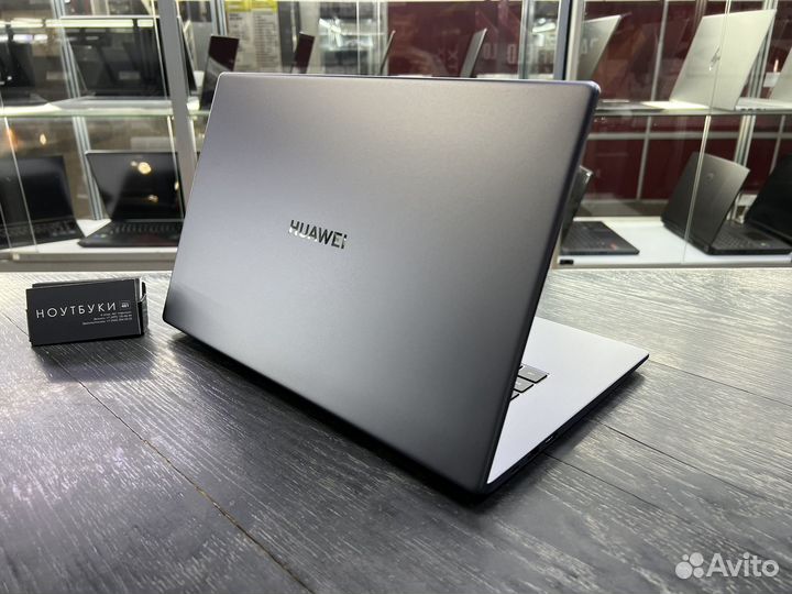 Новый ультрабук Huawei MateBook D15 i3/8/256