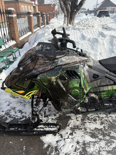 BRP Ski-Doo Summit 850 E-TEC 165 Turbo R 2024