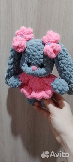 Заяц в розовом платье с бантиками,котик