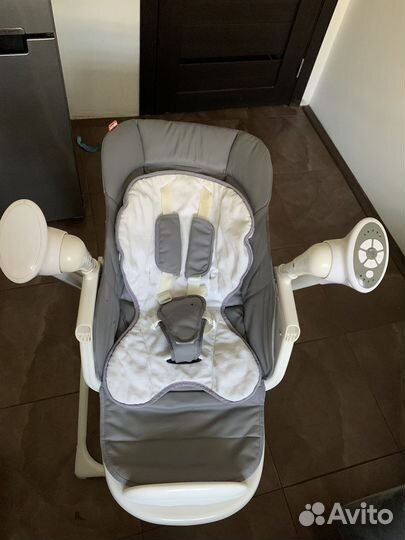 Стульчик для кормления Carrello Triumph 2в1