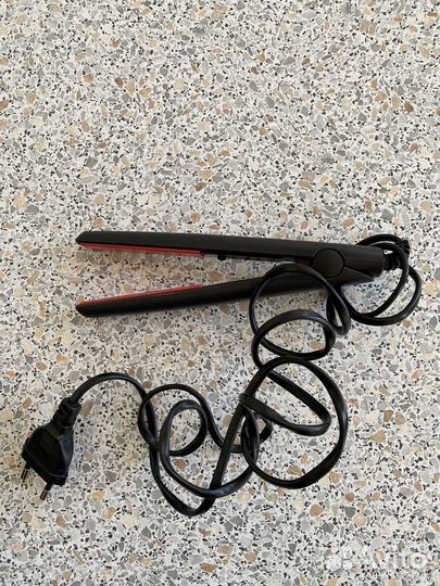 Утюжек для волос revlon