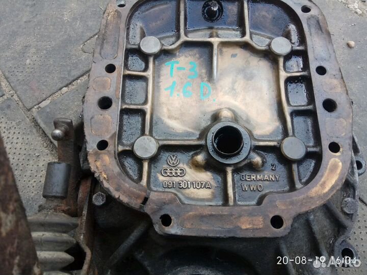 Кожух коробки Volkswagen transporter T-3 1.6 D