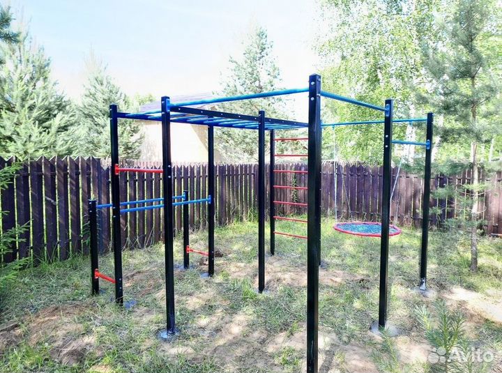 Спортивная площадка воркаут комплекс
