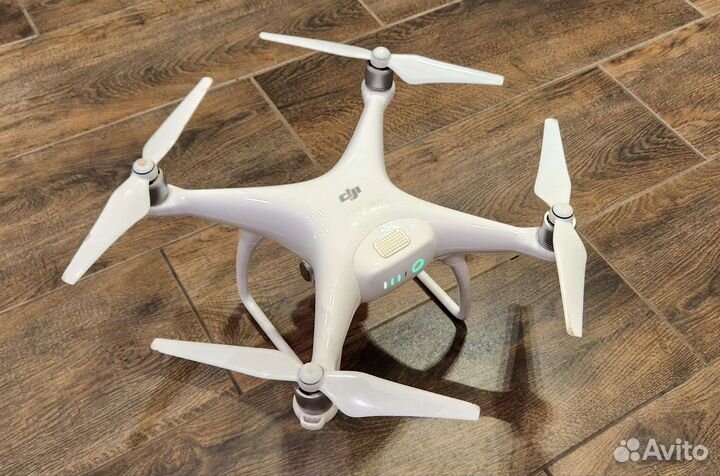 Квадрокоптер dji phantom 4 (wm330a)