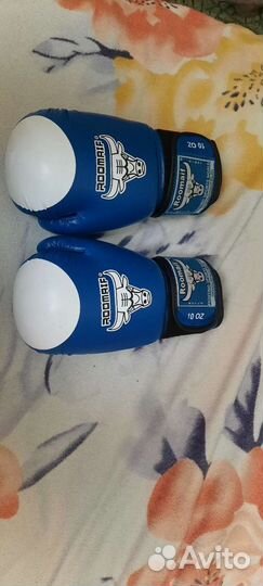 Шлем и перчатки