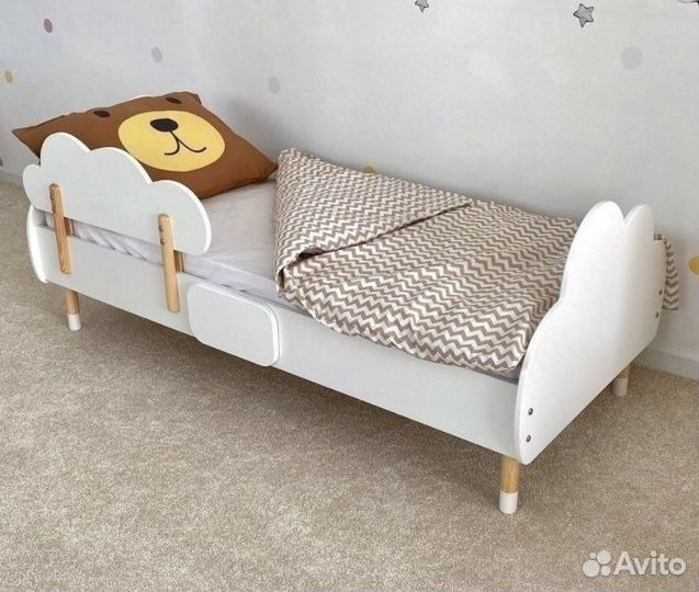 Детская кровать с бортиком 60 на 170