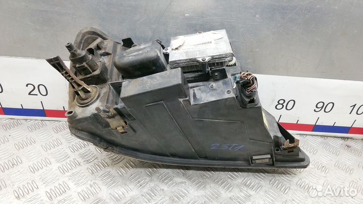 Фара Ford Galaxy (1995-2006)