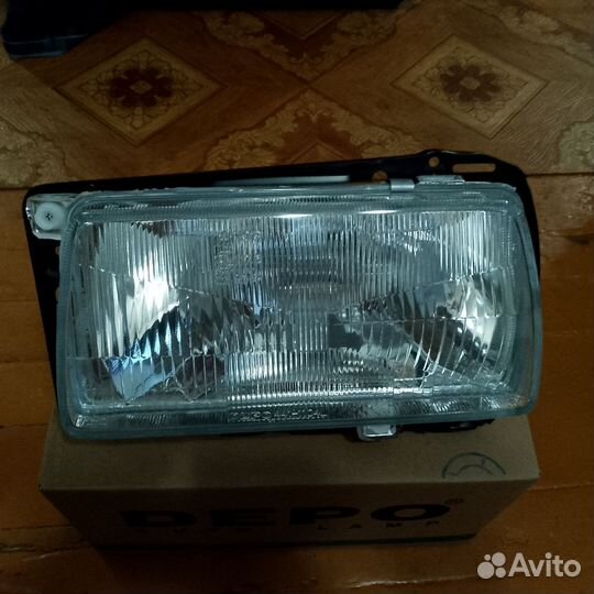 Фара левая с креплением для Фольксваген