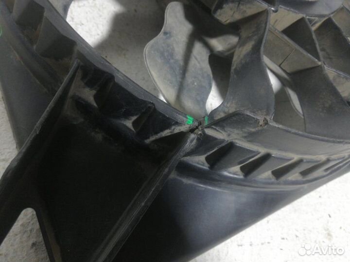 Диффузор вентилятора LADA Granta 2191 2013-2018