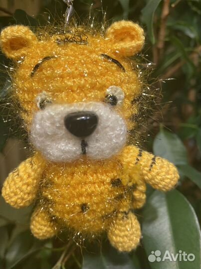 Вязаная игрушка тигрёнок Амигуруми