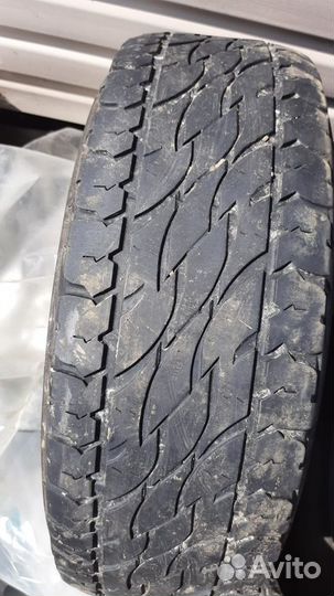 Bridgestone Dueler A/T 697 245/70 R16