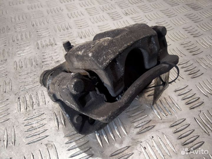 Задний левый суппорт Sportage 4