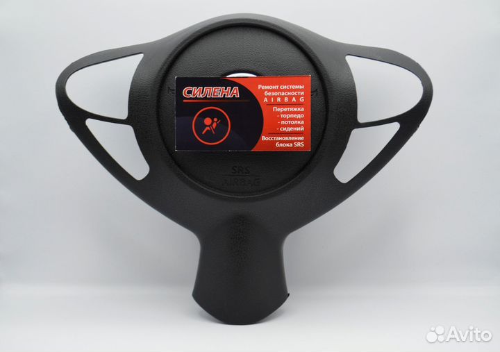 Рулевая накладка Nissan Juke