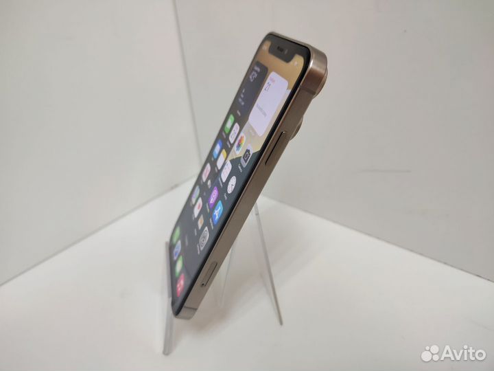 Мобильный телефон Apple iPhone XR в корпусе 15 Pro 3/128 GB