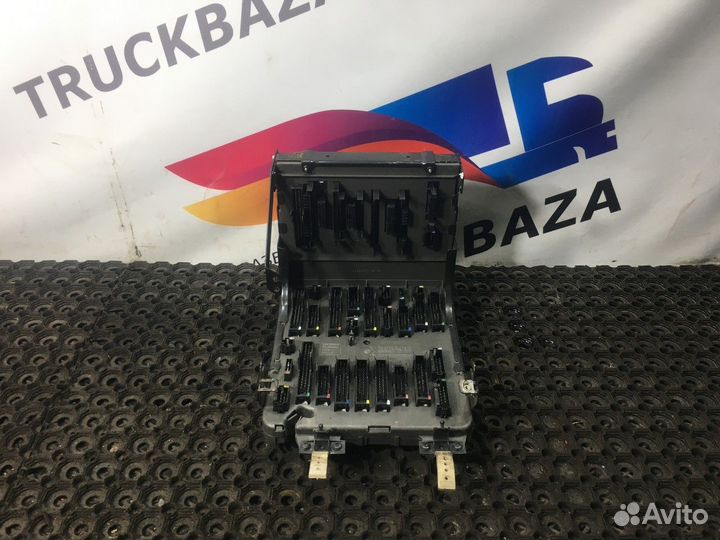 Блок предохранителей Renault Premium