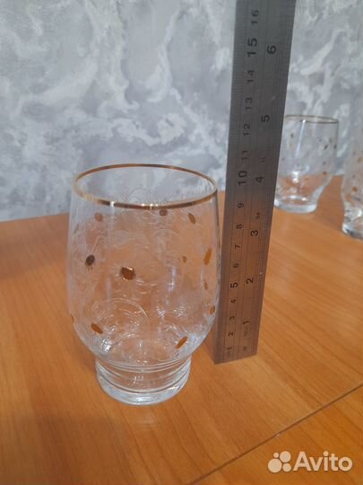 Стеклянные стаканы