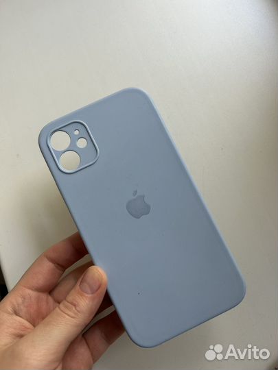 Чехлы на телефон iPhone 11