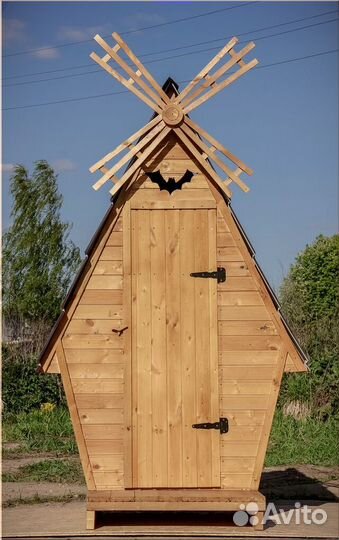 Уличный туалет деревянный TVP569