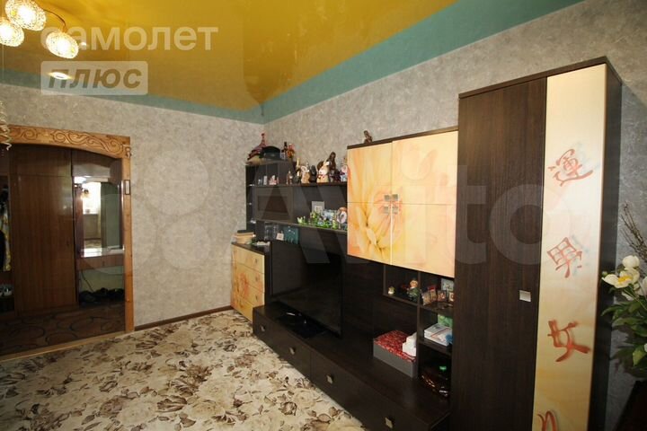 4-к. квартира, 77,9 м², 1/10 эт.