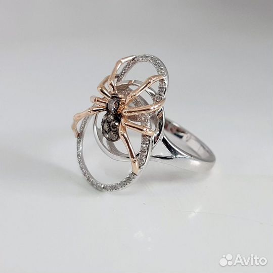 Золотое кольцо с бриллиантами