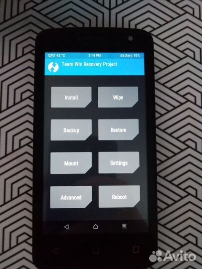 Смартфон Highscreen Easy F PRO 8gb (root-права)