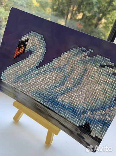 Готовая алмазная мозаика «Лебедь»