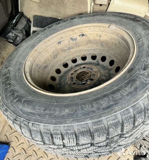 Nokian Tyres Hakkapeliitta 7 SUV 215/65 R16