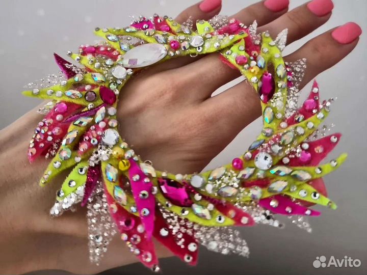 Украшение гимнастке на пучок