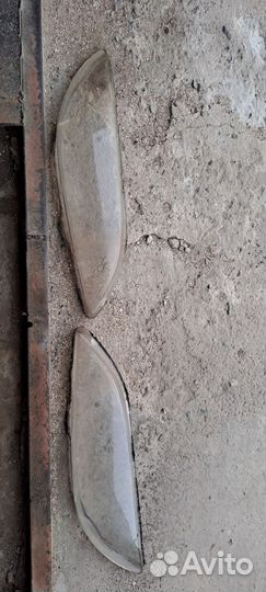 Стекло фары mazda 3 bk седан