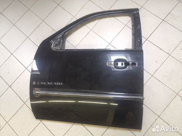 Дверь передняя правая Cadillac Escalade GMT 900