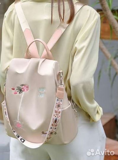 Рюкзак женский новый водонепроницаемый
