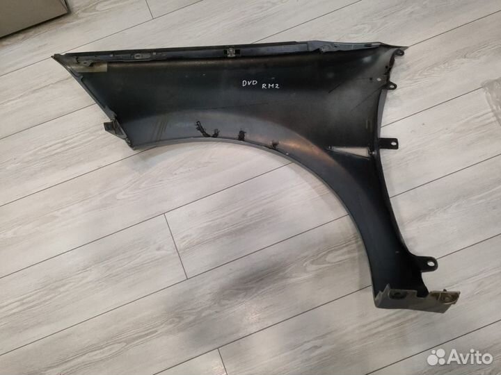 Правое крыло Renault megane 2