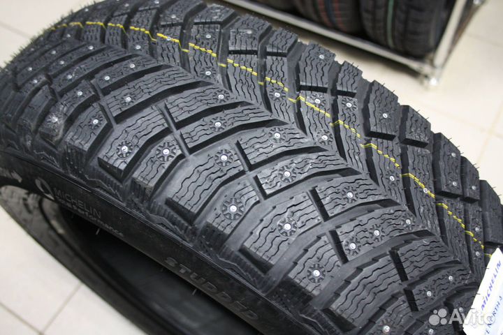 Michelin X-Ice North 4 215/65 R17 103T