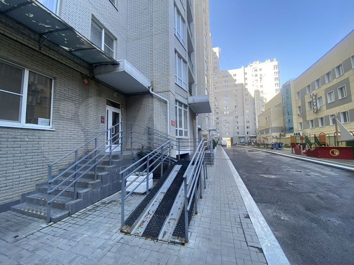 2-к. квартира, 68 м², 2/18 эт.