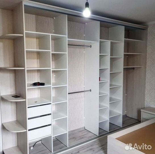 Шкаф-купе в стиле IKEA