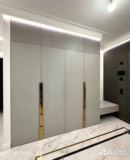 Шкаф на заказ в прихожую