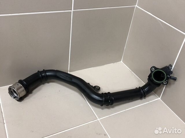 Патрубок интеркулера Renault Arkana 144601599R