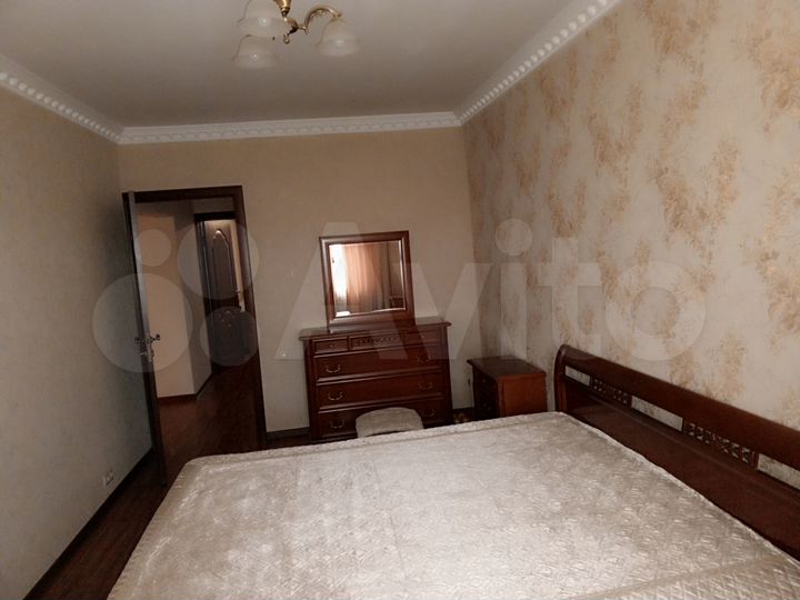 3-к. квартира, 83 м², 8/9 эт.