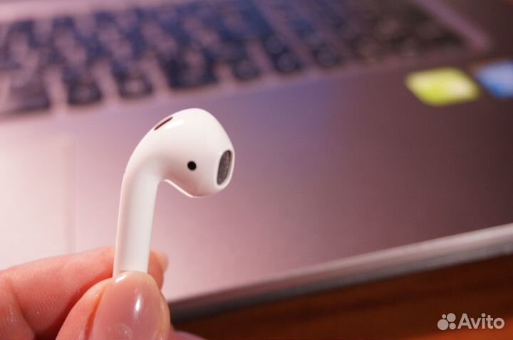 Беспроводной наушник hoco правый бесплатно