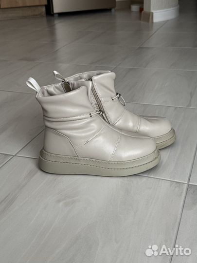 Ботинки женские демисезонные 37 размер