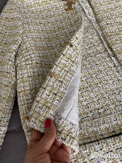 Твидовый костюм