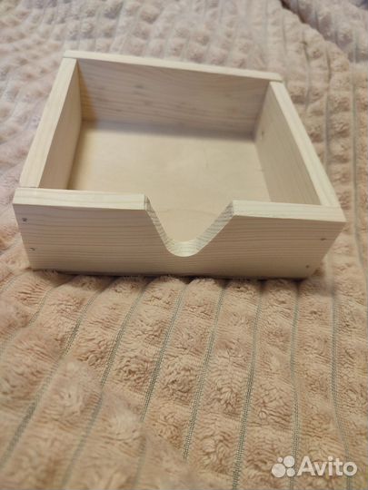 Салфетница из дерева