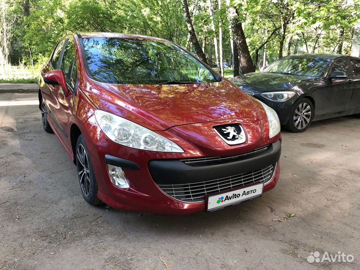 Peugeot 308 1.6 AT, 2010, 124 000 км