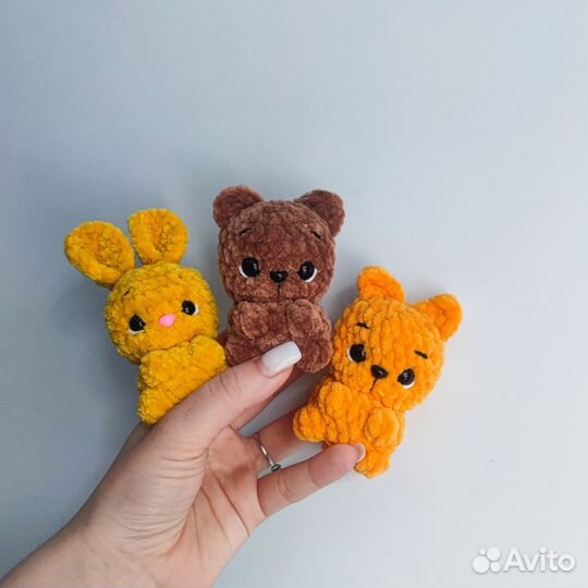 Вязаный лягушонок / плюшевая игрушка